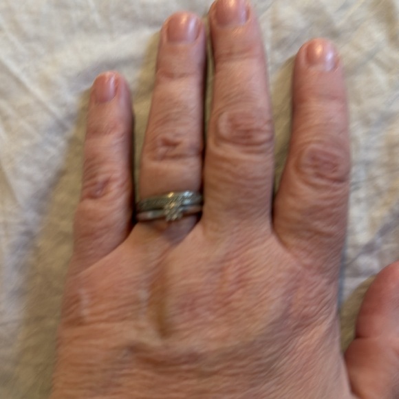 Silver wedding ring set - Picture 2 of 7